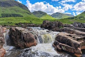 5 Day Classic Tour of Scotland - Stirling Castle to Doune Castle: royal power and pop-culture backdrops