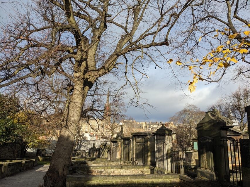 Dark Stories of Edinburgh: walking tour in French - Key points worth knowing before you go