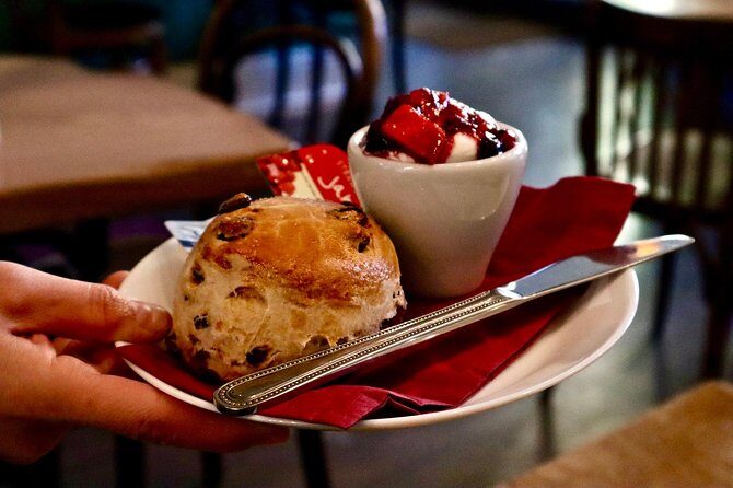 Edinburgh Food Tour with Scotch, Haggis, a Secret Dish & More - Walking The Old Town Route: St Giles to St Marys
