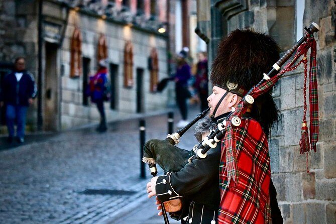 Edinburgh Food Tour with Scotch, Haggis, a Secret Dish & More - Guide Style and Local Tips You’ll Actually Use