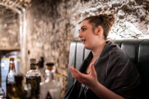 Edinburgh: Gin Tasting at Underground Venue - Finding the meeting point near St Giles Cathedral