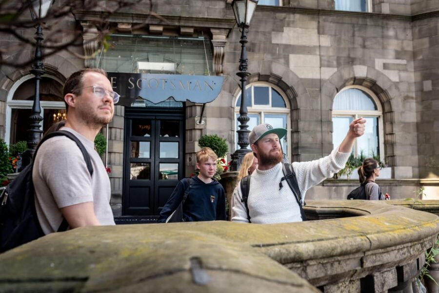 Edinburgh: Harry Potter Walking Tour with Dungeon Entry - Old Town streets: the guided storytelling does the work