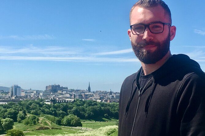 Edinburgh Highlights & Hidden Gems: Private Tour with a Local - A private, local-led walk where you choose the flow of the day