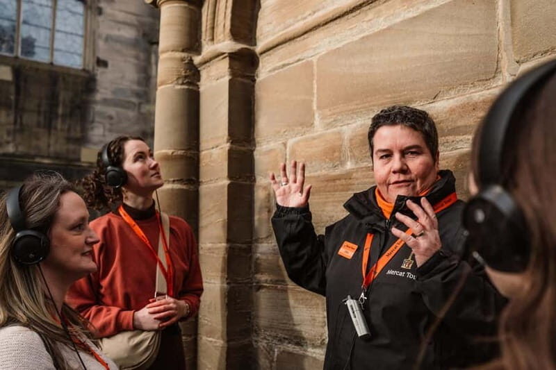Edinburgh: Immersive Old Town Historical Walking Tour - Who should book this Edinburgh Old Town historical walking tour