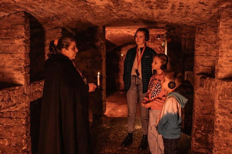 Edinburgh: Kids Immersive Underground Small-Group Tour - Getting to the Blair Street Underground Vaults: why underground is the point