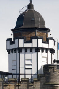 Edinburgh: Old Town Walking Tour with an APP - Calton Hill to the Royal Mile: setting your bearings fast