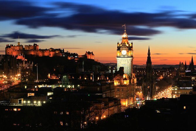 Edinburgh Private Walking Tour - Entering Edinburgh Old Town at St Giles’ Cathedral
