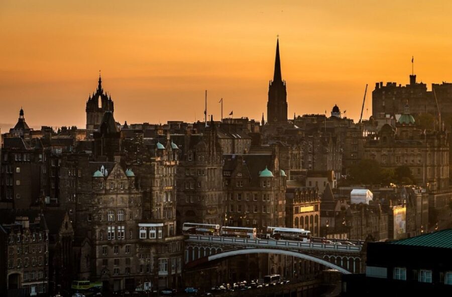Edinburgh Shore Excursion: City Tour & Royal Yacht Britannia - Key highlights worth clocking