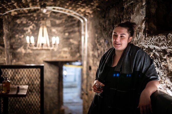 Evolution of Gin and Underground Gin Tasting in Edinburgh | 1hr - The main event: four gins, mapped to gin’s evolution