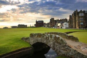Executive transfer from Edinburgh to St Andrews. - St Andrews drop-off: choose your destination, not just a vague point