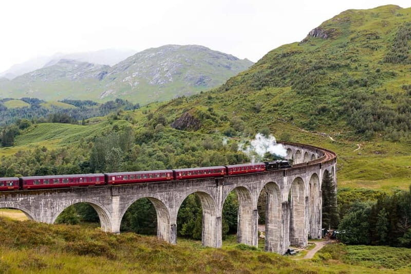 From Edinburgh: 6-Day Isle of Skye and Hebridean Hopper Tour - Day 5: Portree day trips to Kilt Rock, Old Man of Storr, Quiraing, and Eilean Donan