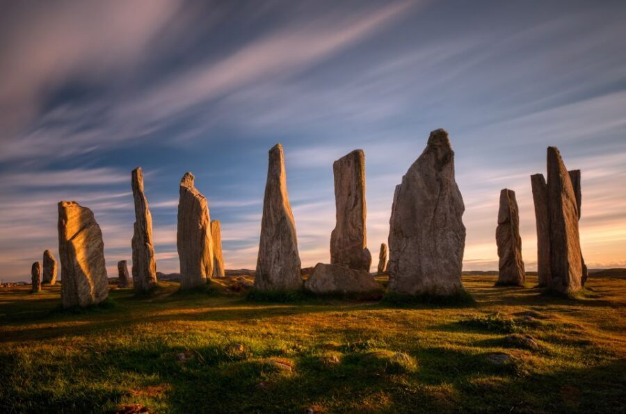 From Edinburgh: Outer Hebrides & Isle of Skye 6-Day Tour - Harris Tweed country and Luskentyre’s white sand
