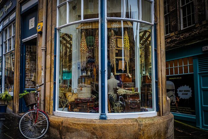Guided 60-Minute Photography and sightseeing Tour in Edinburgh - A fast, focused way to learn Edinburgh photography