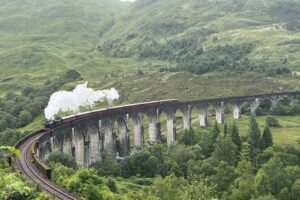 Isle of Skye Private 4 Day Tour From Edinburgh or Glasgow - Day 2: Skye must-sees from Sligachan to Portree, Kilt Rock, Quiraing, and Fairy Glen