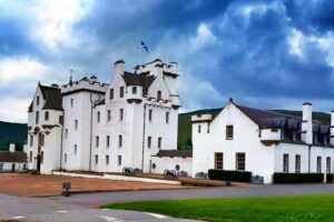 Scottish Highlands Private Day Tour with Scottish Local - Pitlochry and Blair Athol Distillery: whisky, moorland water, and a dram